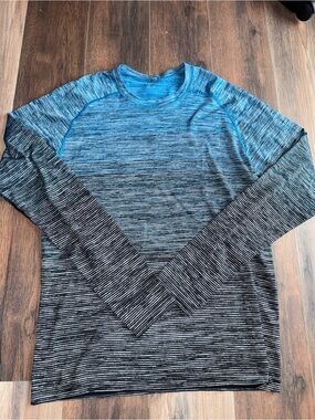lululemon athletica Blue and Black Gradient Long Sleeve Performance Top